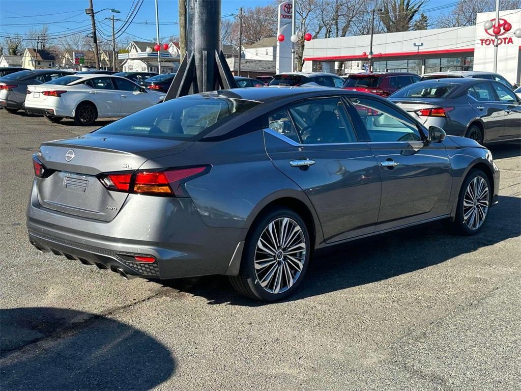 new 2025 Nissan Altima car, priced at $34,033