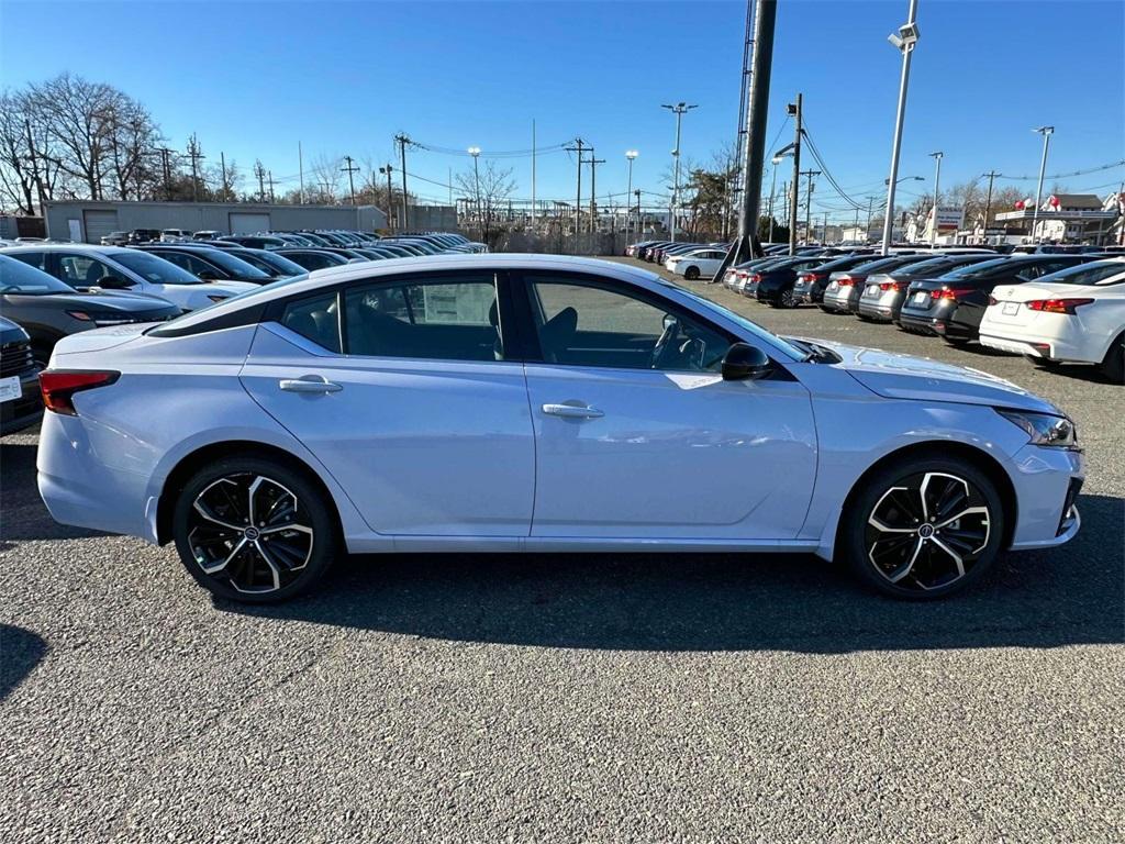 new 2025 Nissan Altima car, priced at $29,552