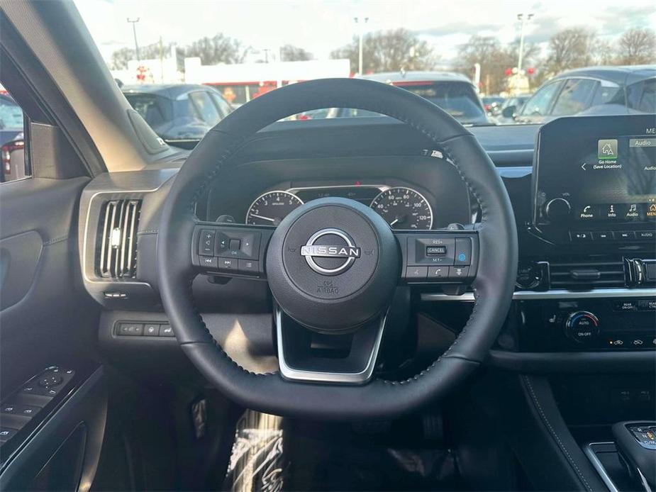 new 2025 Nissan Pathfinder car, priced at $48,053