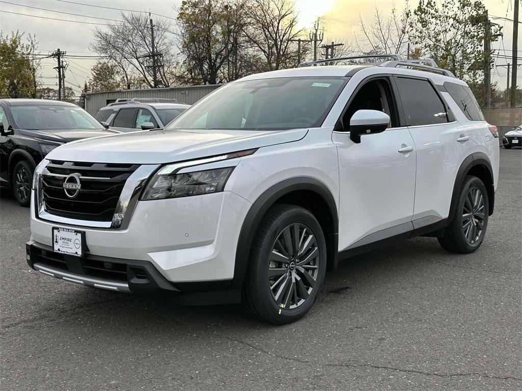 new 2025 Nissan Pathfinder car, priced at $47,823