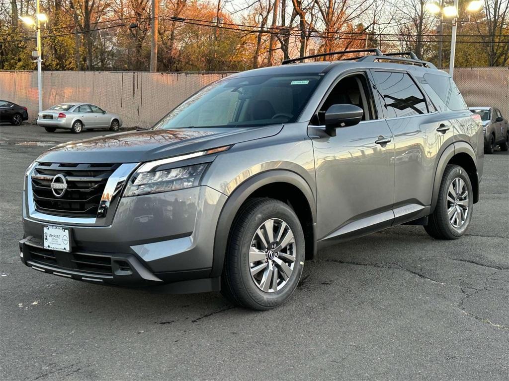 new 2025 Nissan Pathfinder car, priced at $42,551