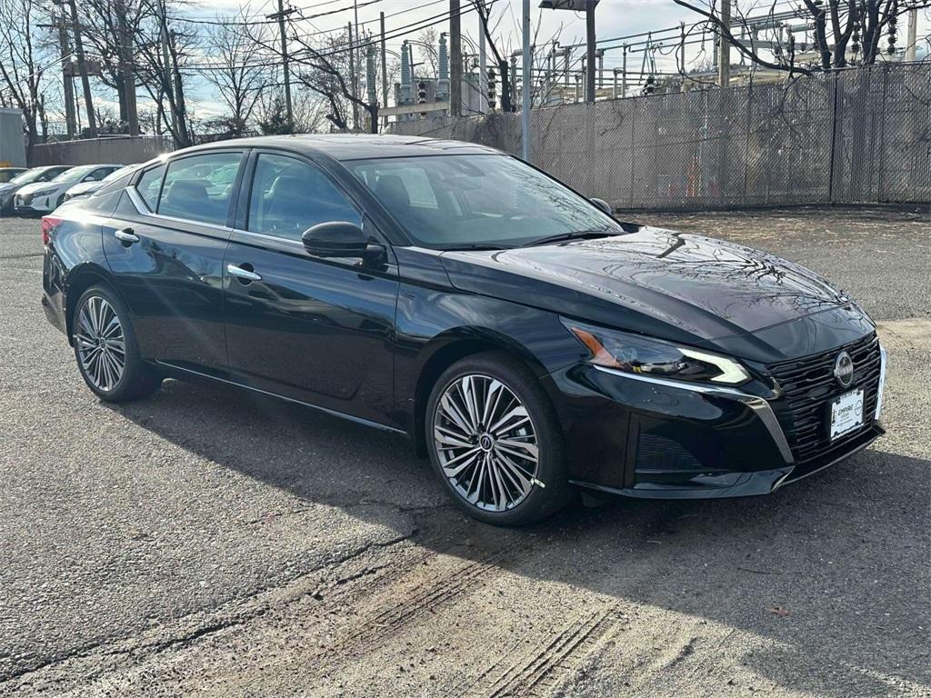 new 2025 Nissan Altima car, priced at $33,954