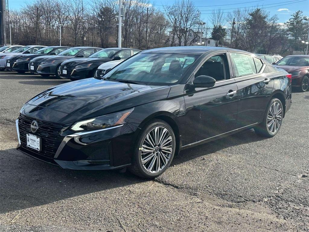 new 2025 Nissan Altima car, priced at $33,954