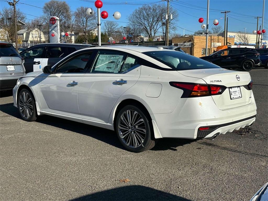 new 2025 Nissan Altima car, priced at $34,334