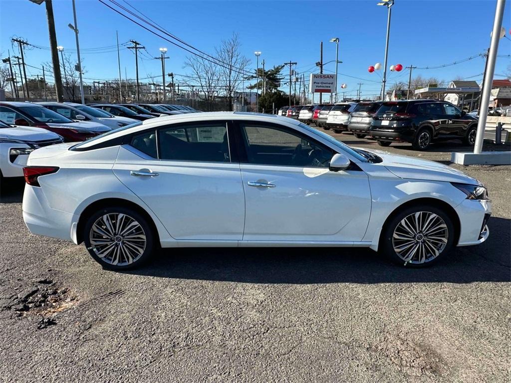 new 2025 Nissan Altima car, priced at $34,334