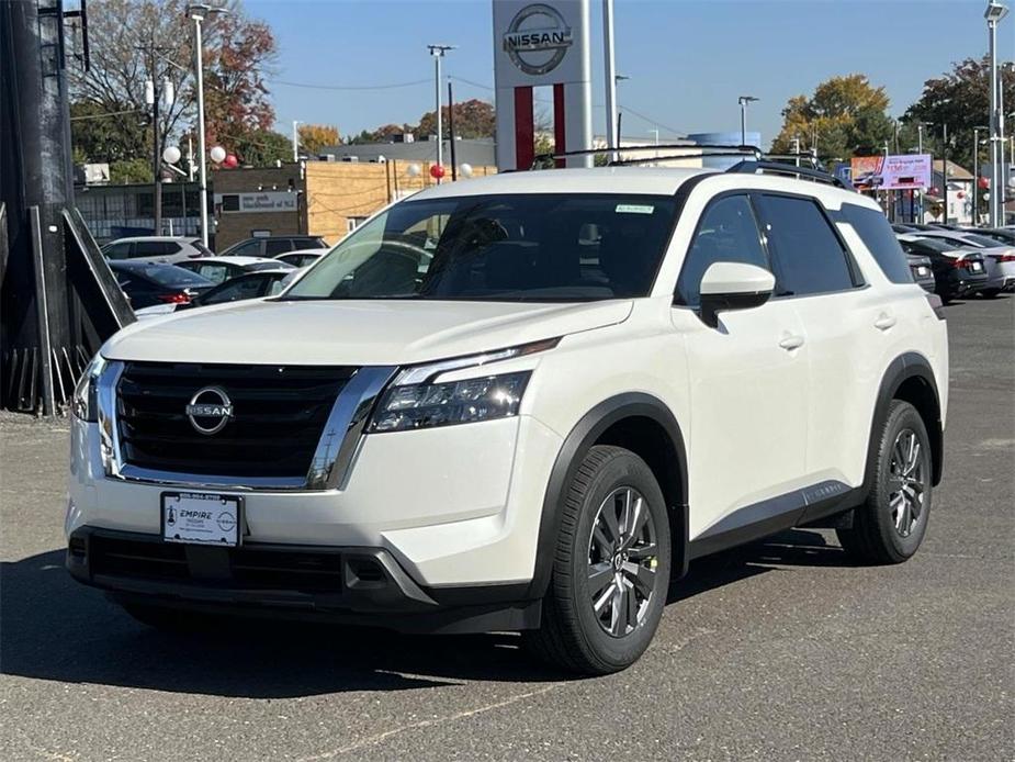 new 2024 Nissan Pathfinder car, priced at $36,897