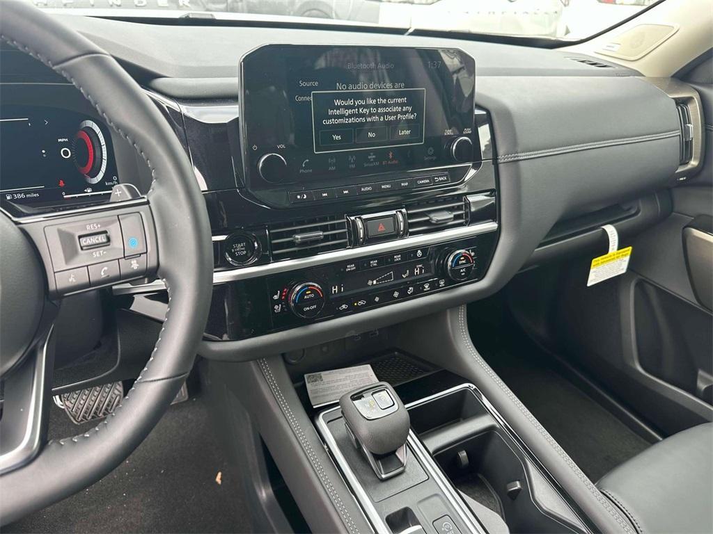 new 2025 Nissan Pathfinder car, priced at $50,596