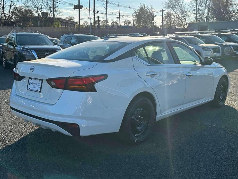 new 2025 Nissan Altima car, priced at $25,552