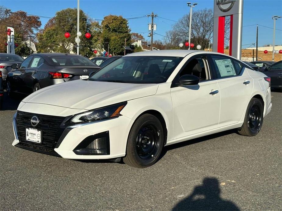 new 2025 Nissan Altima car, priced at $25,552