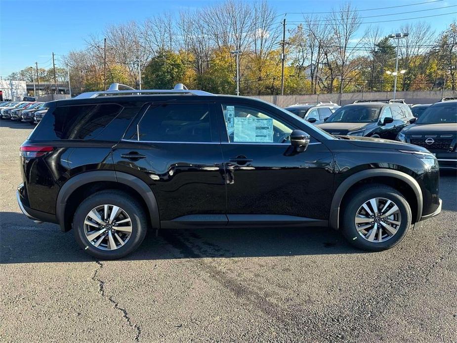 new 2025 Nissan Pathfinder car, priced at $44,770