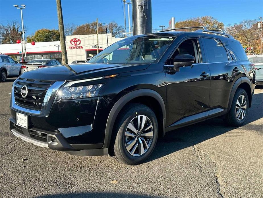 new 2025 Nissan Pathfinder car, priced at $44,770