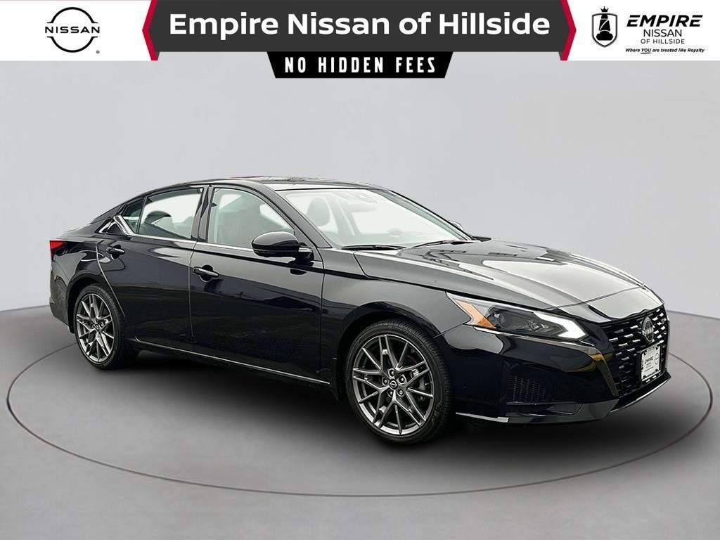 used 2023 Nissan Altima car, priced at $26,506