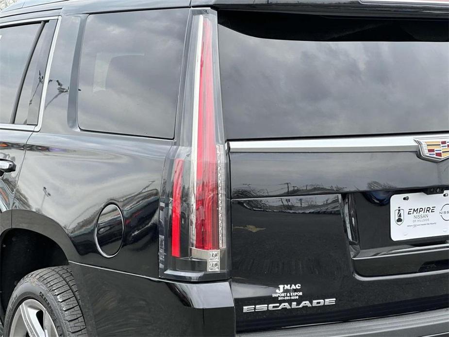 used 2019 Cadillac Escalade car, priced at $39,233