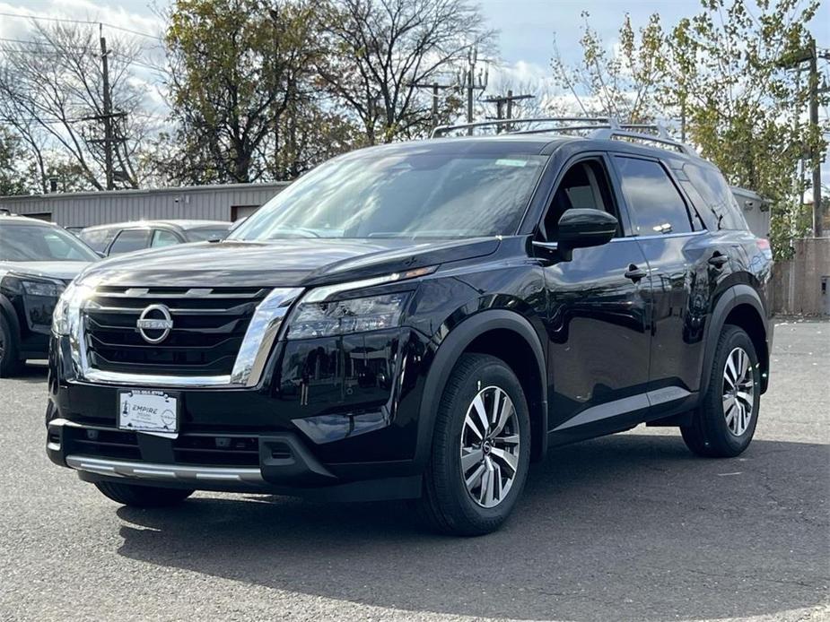 new 2025 Nissan Pathfinder car, priced at $44,263