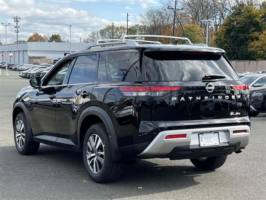 new 2025 Nissan Pathfinder car, priced at $44,263