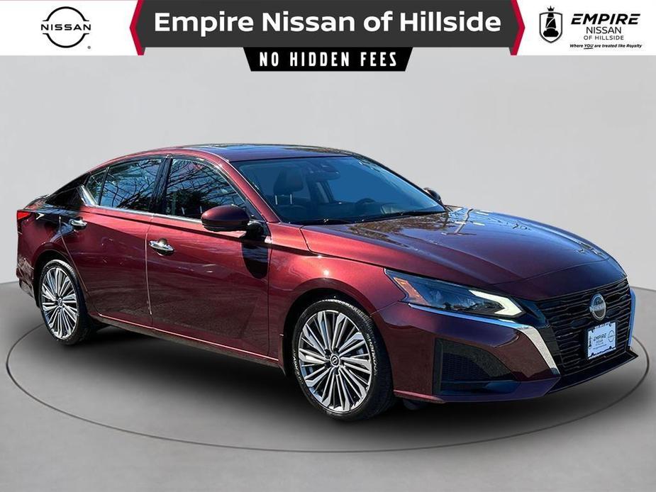 used 2023 Nissan Altima car, priced at $24,123