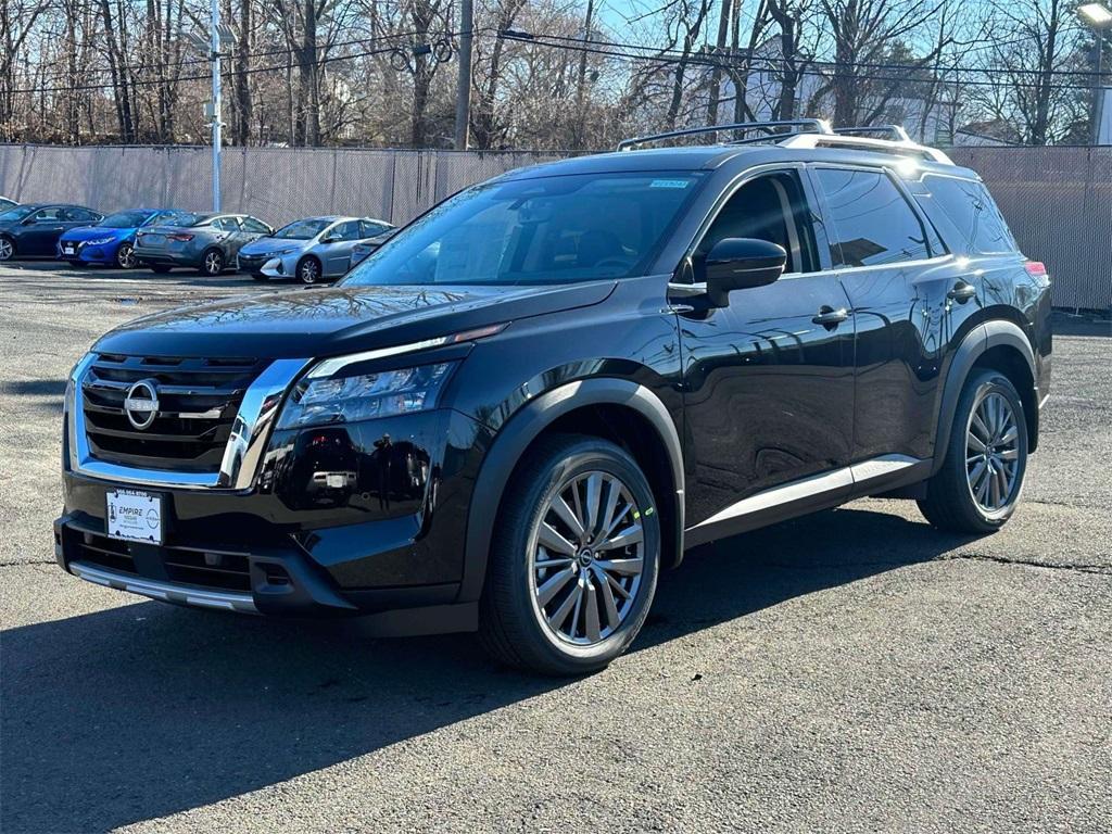 new 2025 Nissan Pathfinder car, priced at $47,365