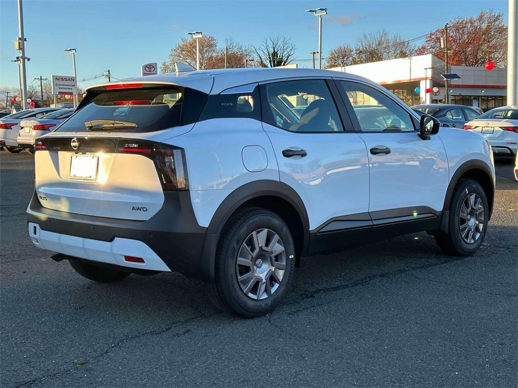 new 2025 Nissan Kicks car, priced at $24,247