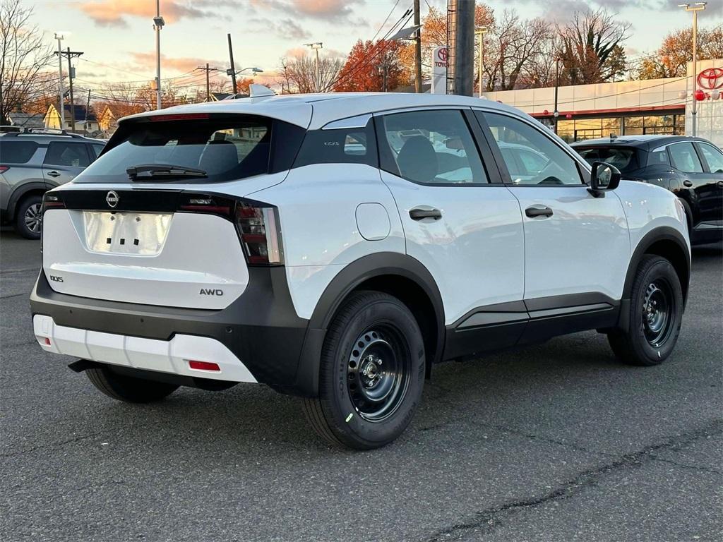 new 2025 Nissan Kicks car, priced at $24,319