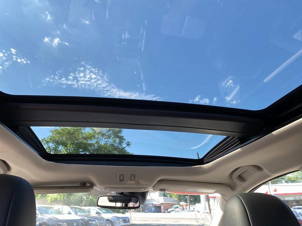 used 2022 Nissan Murano car, priced at $29,110
