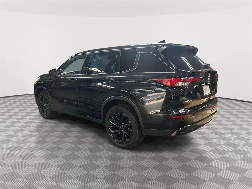 used 2023 Mitsubishi Outlander car, priced at $21,995