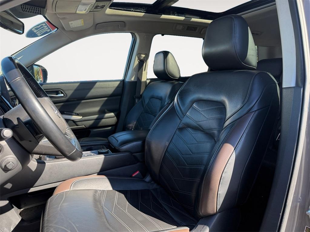 used 2023 Nissan Pathfinder car, priced at $33,888