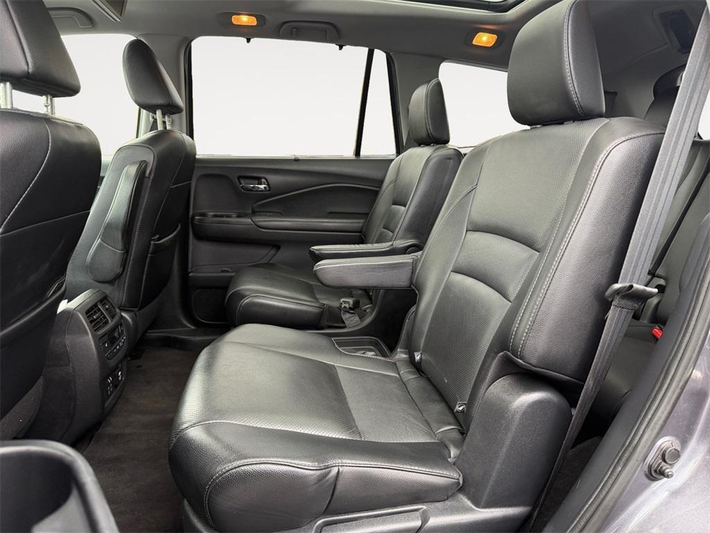 used 2019 Honda Pilot car, priced at $25,888