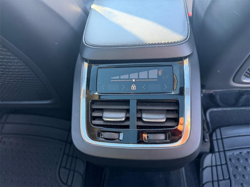 used 2021 Volvo XC90 car, priced at $21,888