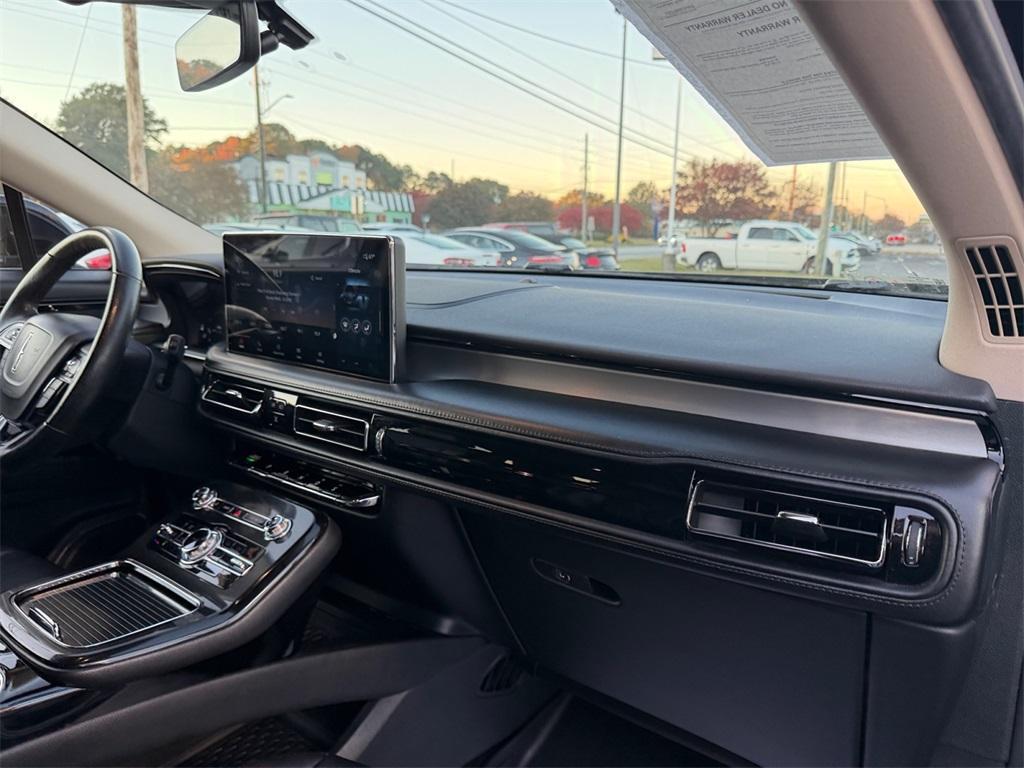 used 2022 Lincoln Nautilus car, priced at $26,888