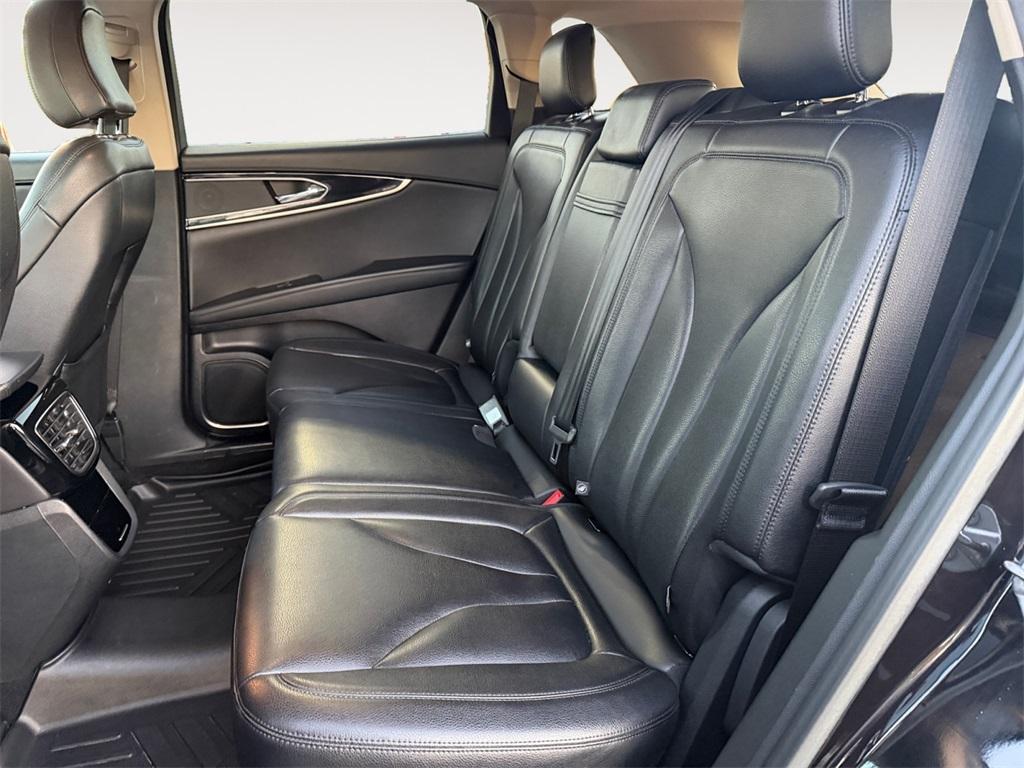 used 2022 Lincoln Nautilus car, priced at $26,888