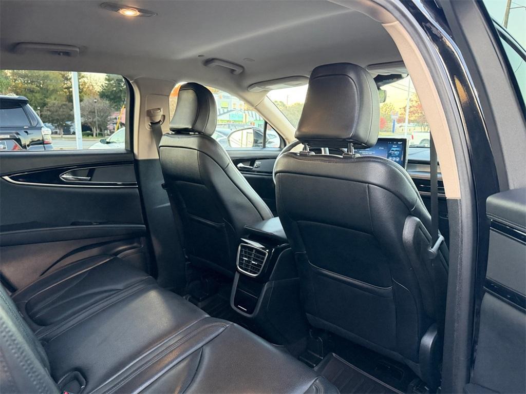 used 2022 Lincoln Nautilus car, priced at $26,888