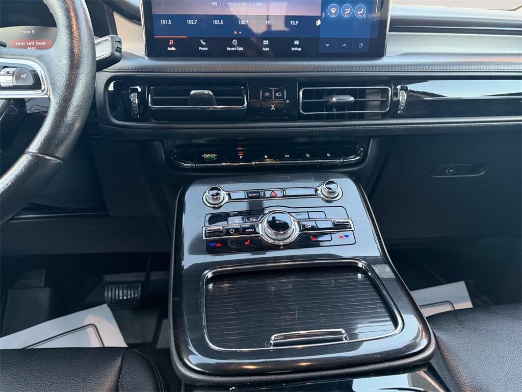 used 2022 Lincoln Nautilus car, priced at $26,888