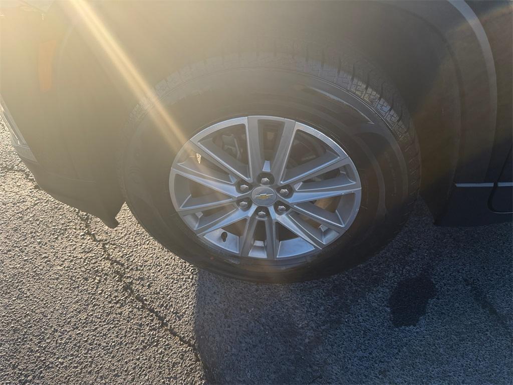 used 2023 Chevrolet Traverse car, priced at $30,888