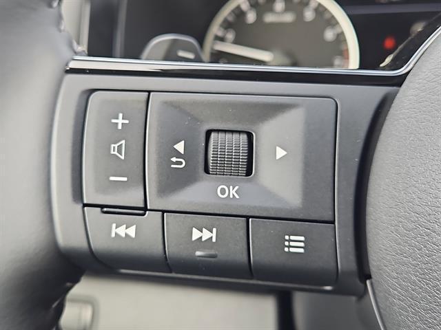 new 2025 Nissan Pathfinder car, priced at $43,852