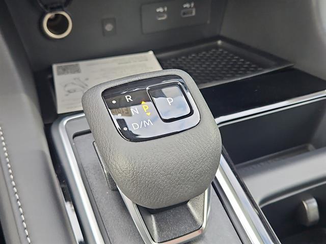 new 2025 Nissan Pathfinder car, priced at $43,852