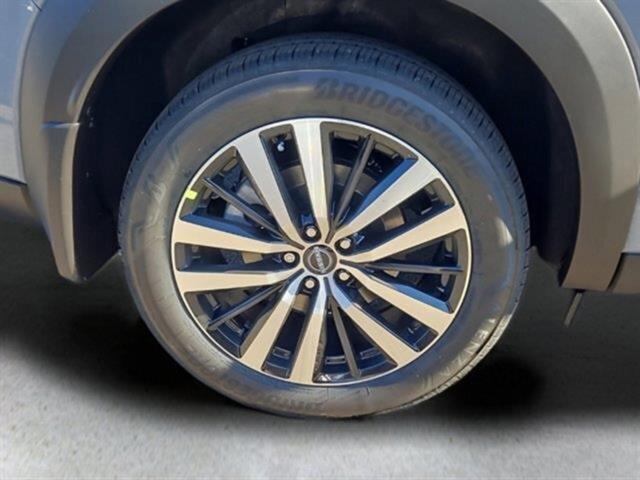 new 2025 Nissan Pathfinder car, priced at $49,365