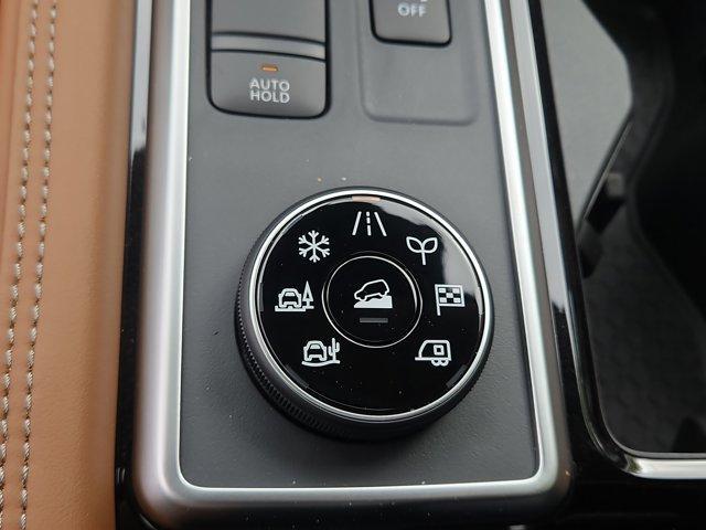 new 2025 Nissan Pathfinder car, priced at $48,265