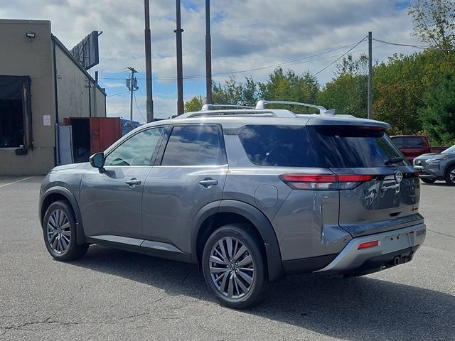 new 2025 Nissan Pathfinder car, priced at $46,406