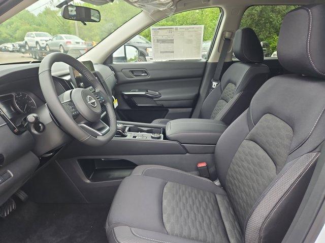 new 2025 Nissan Pathfinder car, priced at $38,798