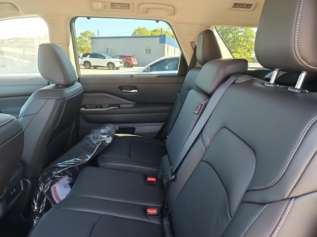 new 2025 Nissan Pathfinder car, priced at $42,116