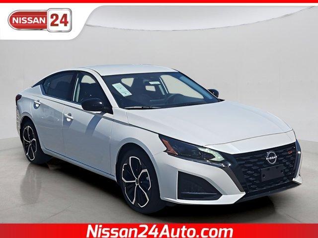 new 2025 Nissan Altima car, priced at $31,060