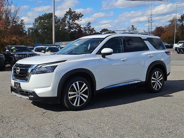 new 2025 Nissan Pathfinder car, priced at $49,831