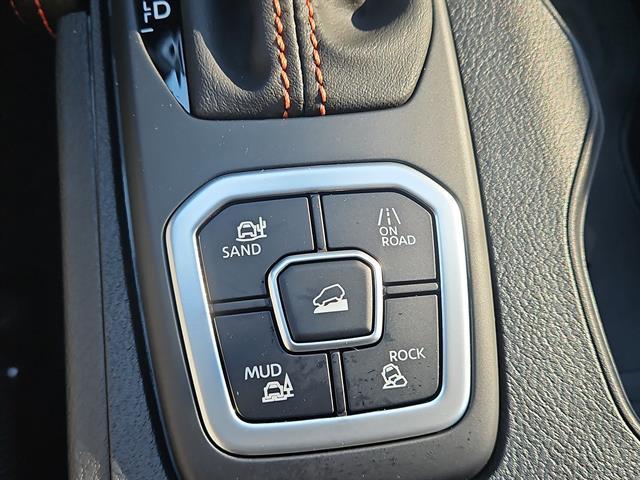 new 2026 Nissan Frontier car, priced at $44,286