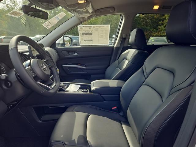 new 2025 Nissan Pathfinder car, priced at $43,069