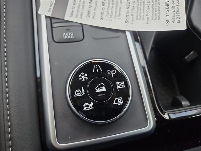 new 2025 Nissan Pathfinder car, priced at $43,069