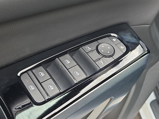 new 2025 Nissan Pathfinder car, priced at $43,400