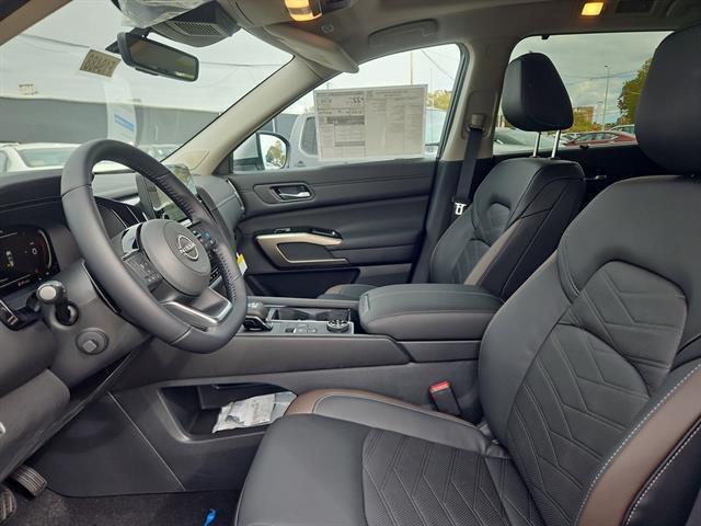 new 2025 Nissan Pathfinder car, priced at $49,431