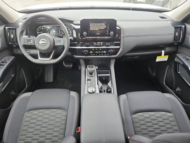 new 2025 Nissan Pathfinder car, priced at $39,398