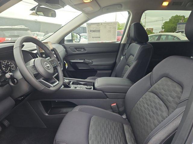 new 2025 Nissan Pathfinder car, priced at $39,398