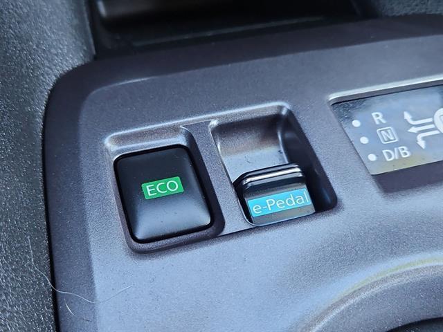used 2022 Nissan Leaf car, priced at $13,420